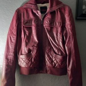 Yoki red leather jacket for wemon. Size L, great condition.